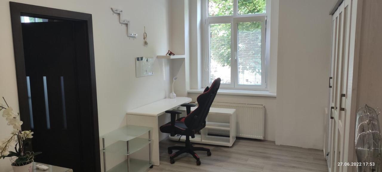 Apartman Karlovy Vary Apartment Exterior photo